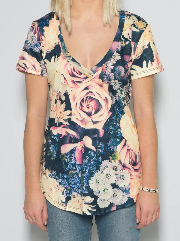 Vintage Flowers Women's V-Neck Tee